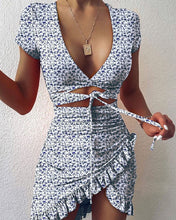 Load image into Gallery viewer, Graphic Print Mini Dress
