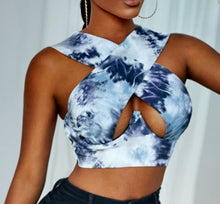 Load image into Gallery viewer, Crisscross Halter Tank Top
